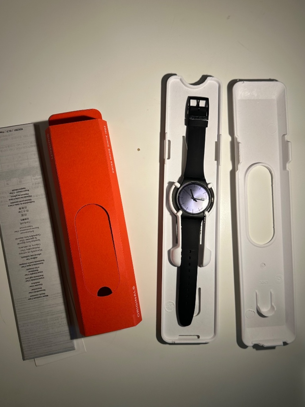 Swatch Watch - Black Rebel SO29B706 - Unisex - Great Condition